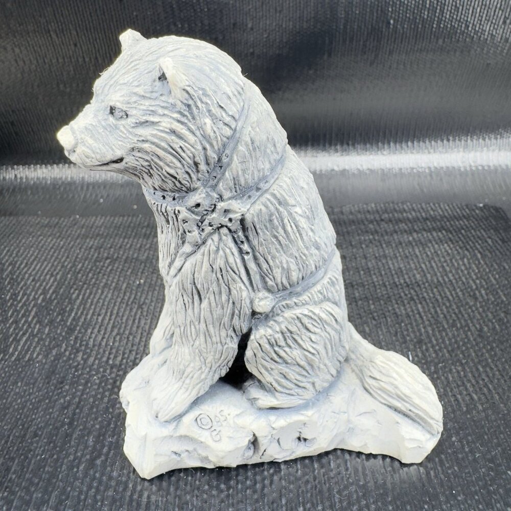 1985 Mount St Helens Figurine Wolf Animal Figurine Hand Made Decor Marked VTG